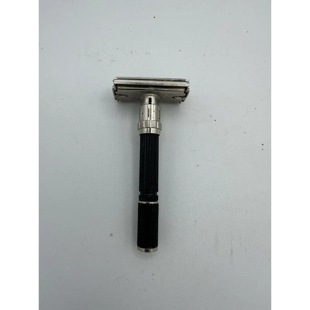 Gillette Super Adjustable Black Beauty Safety Razor, Settings 1-9 w/blades‎